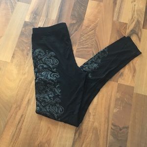 Black Poof Leggings with Detailing on the side